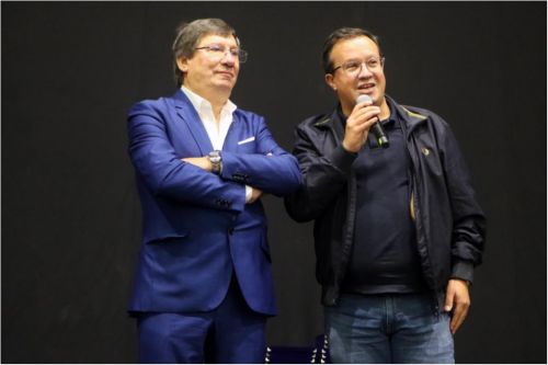 &ldquo;VIVER CRISTELO&rdquo; 